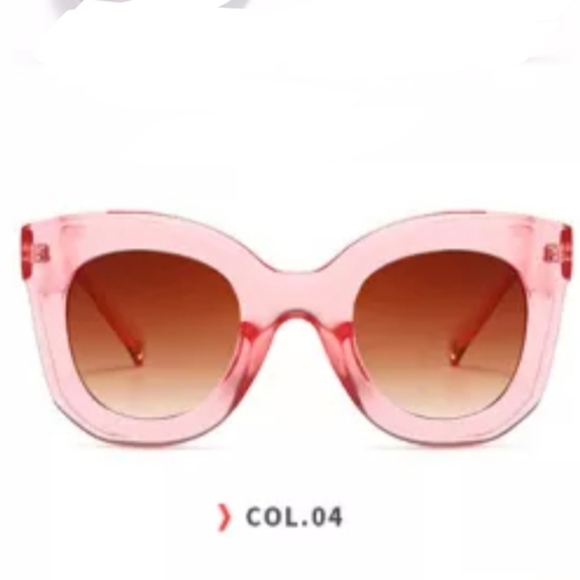 OVERSIZED DESIGNER STYLE SUNGLASSES 🕶😎 with soft case - Picture 7 of 11